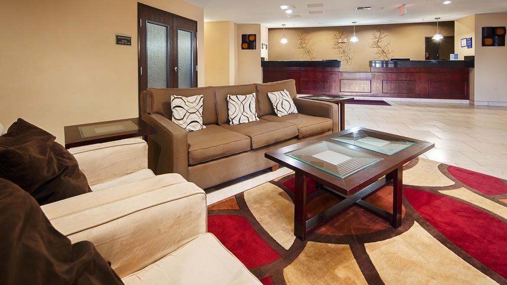 Best Western Plus Burleson Inn & Suites Exterior photo