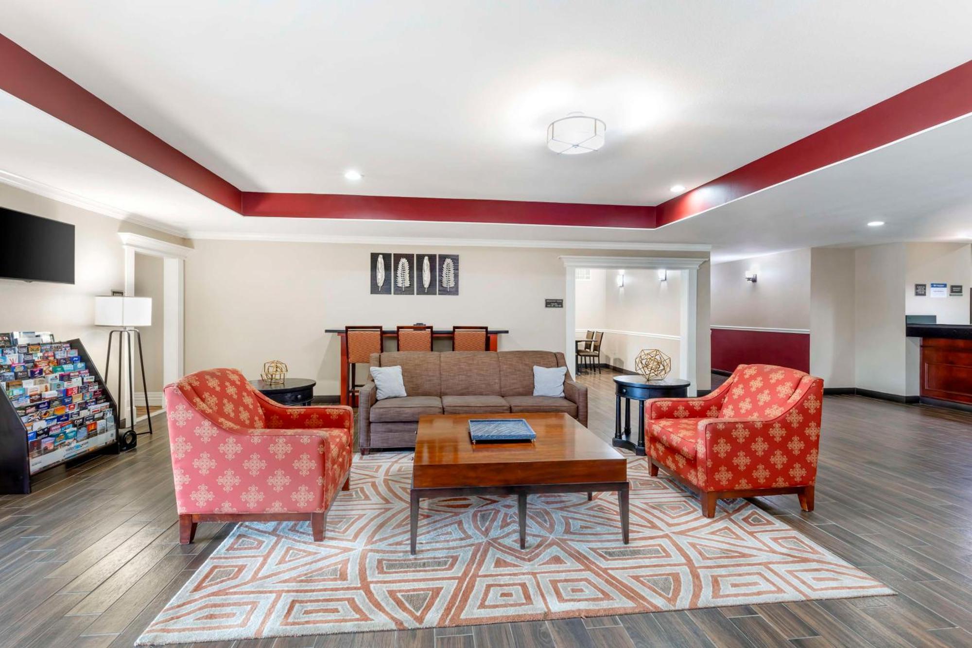 Best Western Plus Burleson Inn & Suites Exterior photo